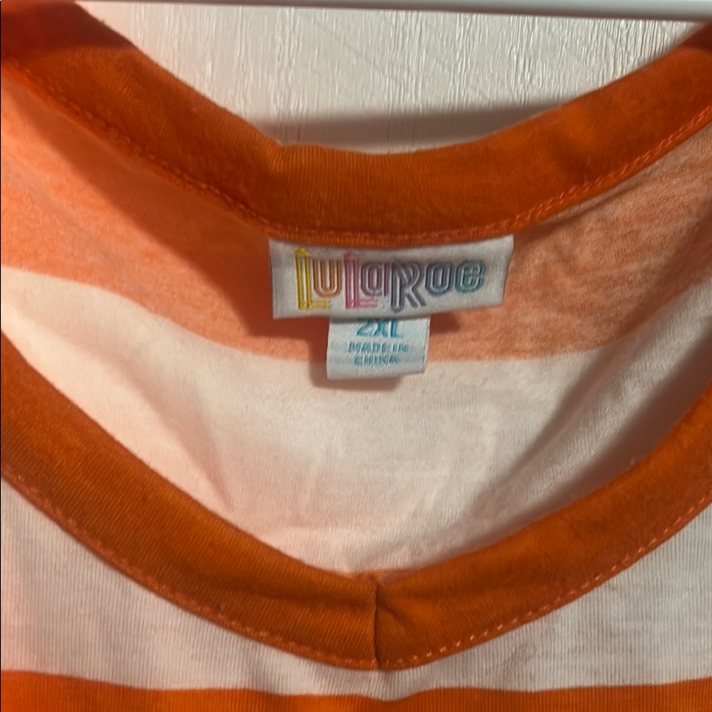 ✨️3/$20 ✨️Orange and White Striped Women's Top - Picture 3 of 3